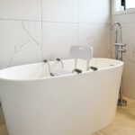 Bathtub Seat - Image 4